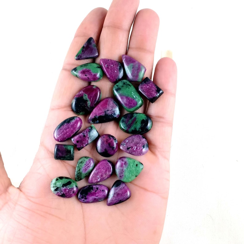 Free Form Size Whollsell Gemstone Ruby Zuisite Handmade Affrican Ruby Zuisite Loose Caboochon 20 Pcs Lot