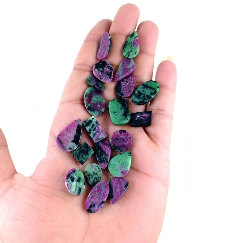 Free Form Size Whollsell Gemstone Ruby Zuisite Handmade Affrican Ruby Zuisite Loose Caboochon 20 Pcs Lot