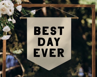 Personalisierte Hochzeitsbanner | Wimpelkette | Personalisiertes Willkommensbanner | Hochzeitstag Dekor | Hochzeitstag Geschenk | Benutzerdefinierte Zeichen Leinwand Flagge
