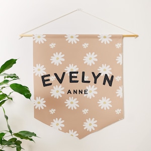Name Banner, Daisy Pennant Flag - Perfect for Kids room, Baby room or Nursery - Trendy Design