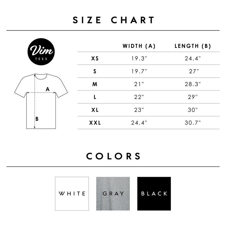Op de afbeelding: Maattabel voor T-shirts met afmetingen in inches voor breedte en lengte. De maten omvatten XS, S, M, L, XL en XXL. Kleuropties omvatten wit, grijs en zwart.