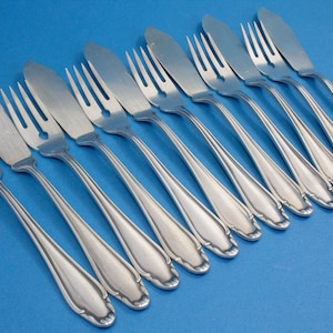 Vintage - fish cutlery for 6, silver plated
