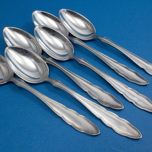 6 silver plated tea spoons, chippendale