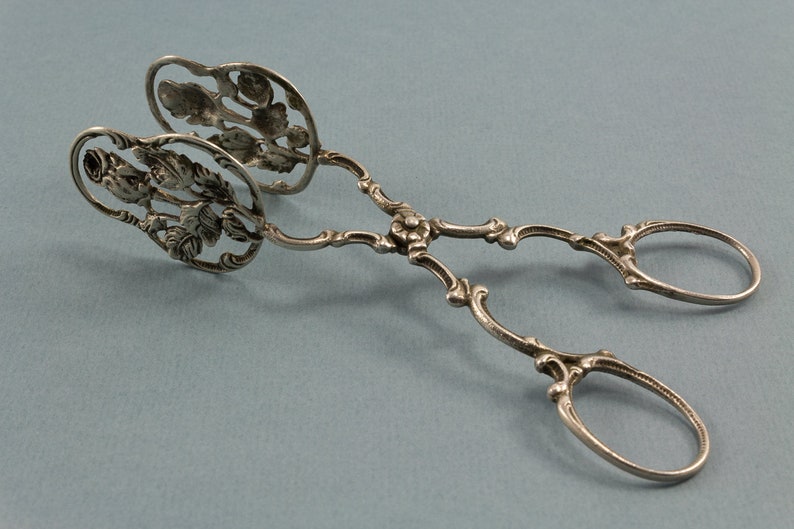 800 835 Hildesheim Rose silver Delicate candy tongs with fine sugar spoon