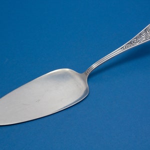 Rococo cake server, silver plated, cake lifter