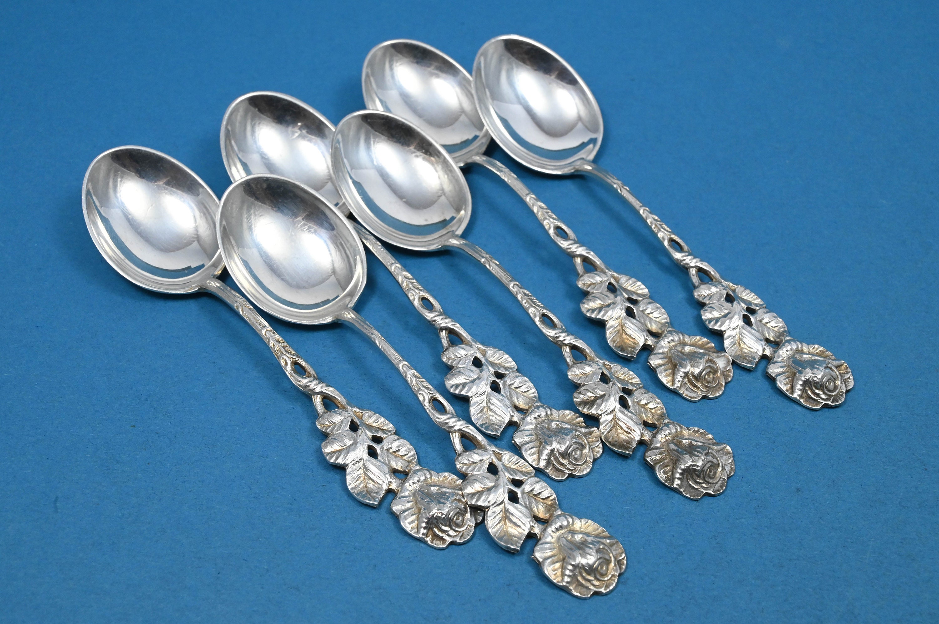 6 beautiful teaspoons with rose decoration, silver plated by Widmann