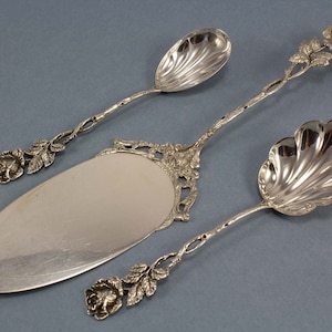 Silver cake server set with 2 spoons, 835 silver - Etsy 日本 Silver cake server set with 2 spoons, 835 silver - Etsy 日本