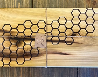 Honeycomb Poplar Charcuterie Board: Epoxy Resin Serving Tray with Metal Handles