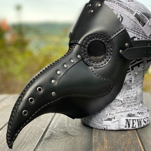 Plague Doctor Mask - Black Leather Mask - Plague Doctor Bird Mask - Halloween Mask = Bubonic plague costume - Carnival plague doctor mask