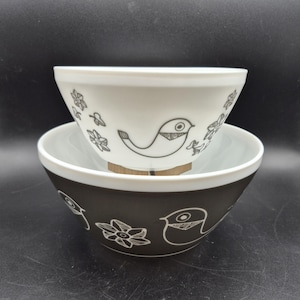 Pyrex Vintage Charm Bowls - Etsy