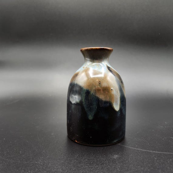 陶器の花瓶 茶色と灰色のグラデーション 美術品・アンティーク・コレクション 陶器の花瓶 茶色と灰色の