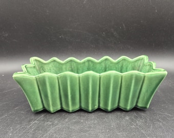 McCoy Pottery Green Zig Zag Accordion Planter