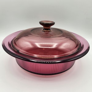 Cranberry Visions Runde Auflaufform mit Deckel V-32-B 1,5 qt
