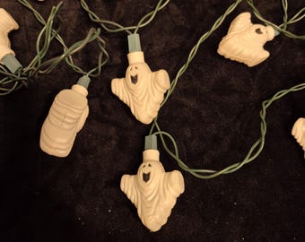 Vintage Blow Mold Ghost String Lights 20 lights 18 ghosts