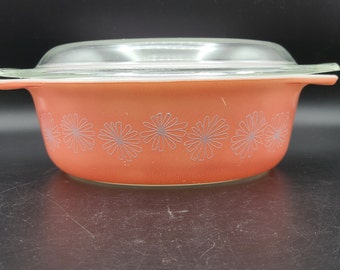 Pyrex Pink Daisy Casserole Dish 043 1.5 QT.