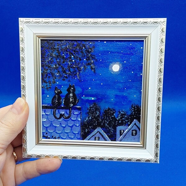 Mini peinture chat noir sur le toit animaux de compagnie art amour paysage de nuit lune étoiles été village paysage oeuvre originale par artiste ukrainien