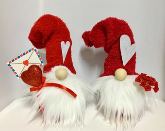 Valentines gnome | Etsy
