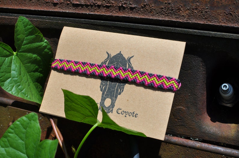 Zigzag Friendship Bracelet
