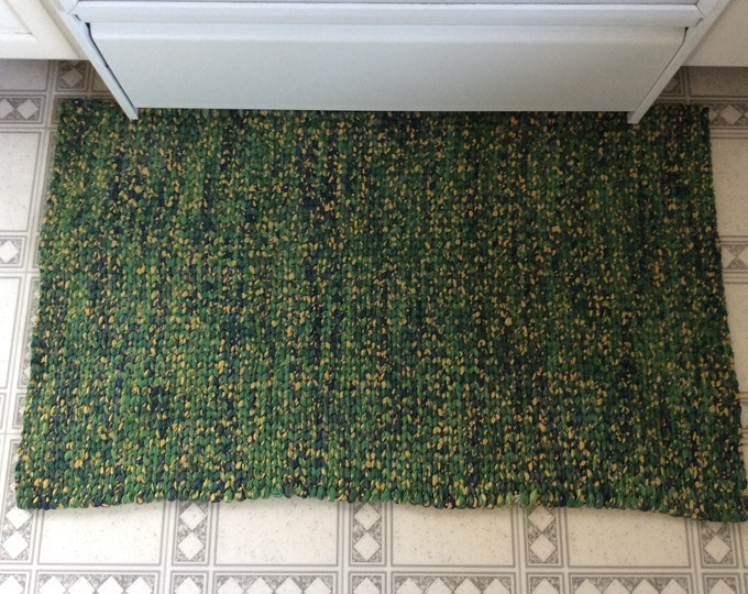 Woven/Twined Throw Rug. 38”x 22.5” READY TO SHIP. Washable Reversible