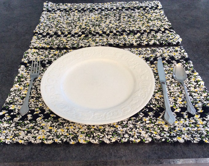 Set of 2 18" x 12" Black White Green Yellow Twined Cotton Placemats.  Ready to Ship
