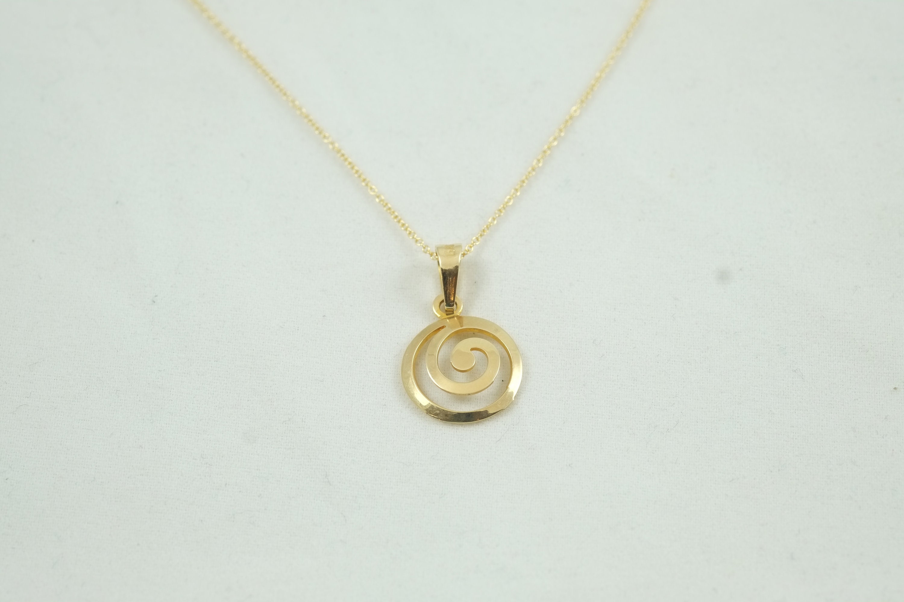 Golden Spiral Necklace Spiral Pendant Necklace Solid Gold Etsy