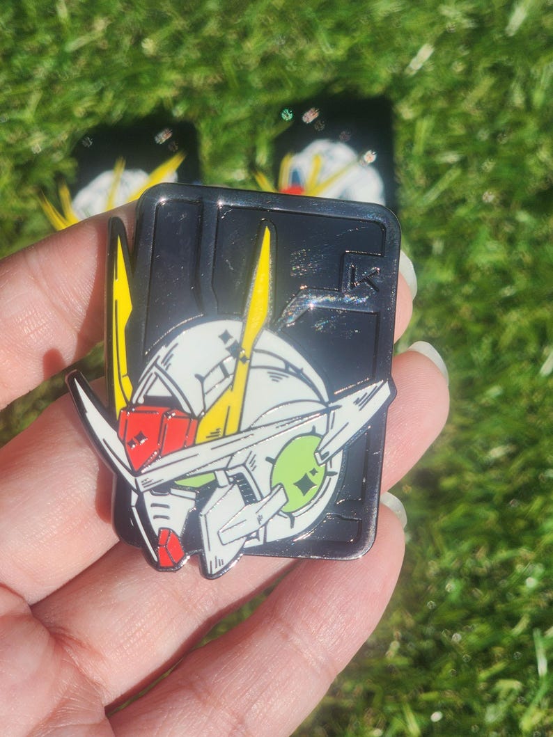NEUE Gundam V2.0 Emaille Pins Exia 00