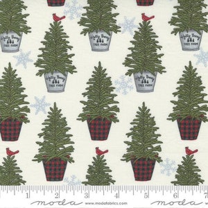 End of bolt 12” Holly Berry Tree Farm 56033-11 white by Deb Strain for Moda