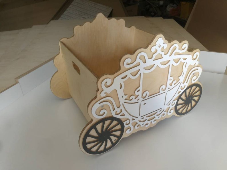 Personalized Toy Box on Wheels for Kids, Princess Carriage, Custom Name