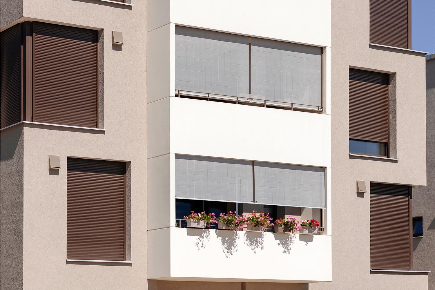 Stores enrouleurs de balcon, stores extérieurs Structures, carrelages brillants à chevrons, store enrouleur imprimé gris