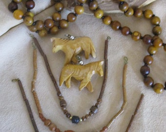 Pony Party: 5 pc vintage set; Carved earrings, wood bead necklace, 3 carved wood bead bracelets. Estate Jewelry, MS135