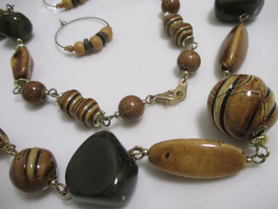 Caramel fudge swirl: 2 piece vintage jewelry set.… - image 7