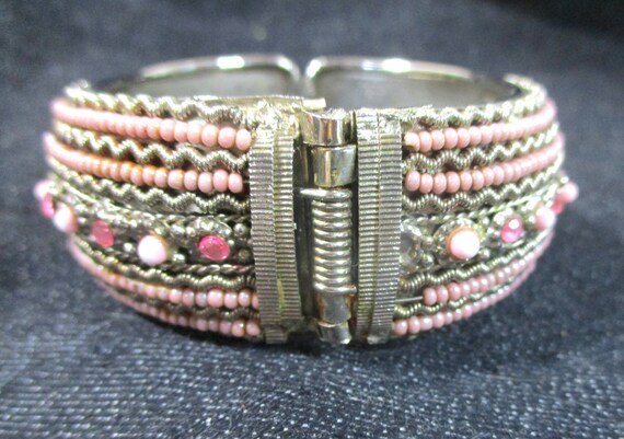Pop of Pink, 3 Vintage pc: Hinged Bangle Bracelet… - image 4
