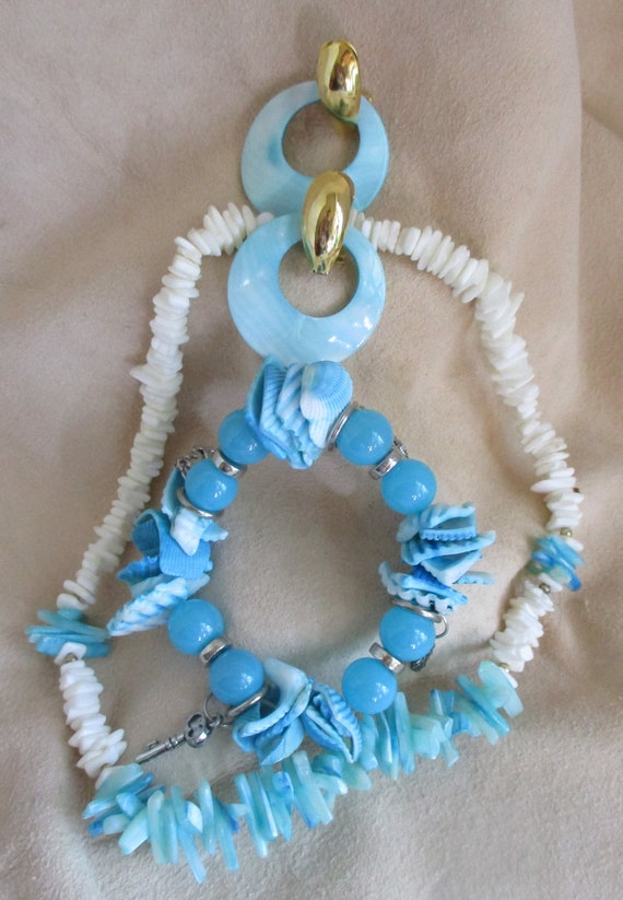 Aquatic Charm: 3 pc set; Shell Necklace, shell ea… - image 1