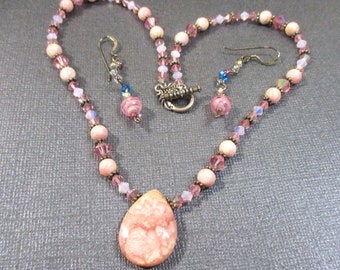 Delicate Pink Aurora: Vintage OOAK necklace in pink AB crystals, bicones, pink agates. Beaded drop pierced earrings. Estate sale find #2200