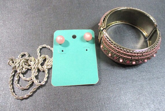 Pop of Pink, 3 Vintage pc: Hinged Bangle Bracelet… - image 7