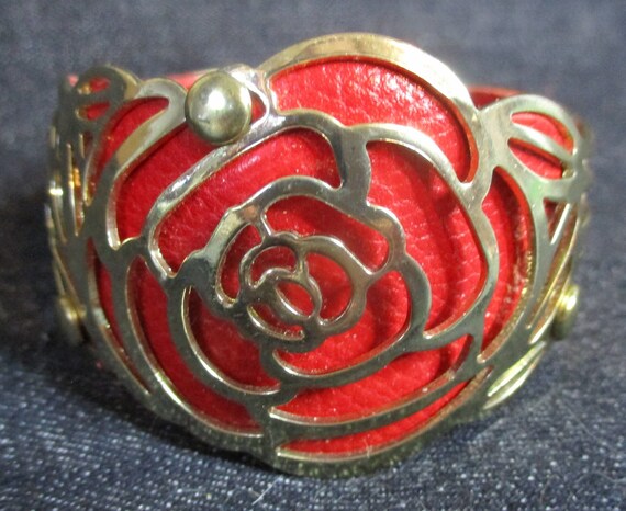 Cherry Red Retro: 3 pc vintage 9-strand necklace,… - image 6