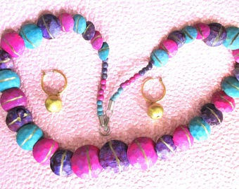 Stranger Bling: Vintage hand-crafted painted discs and colored bead necklace. Goldtone hoop dangle earrings.  Estate Jewelry Demi Set DSF110