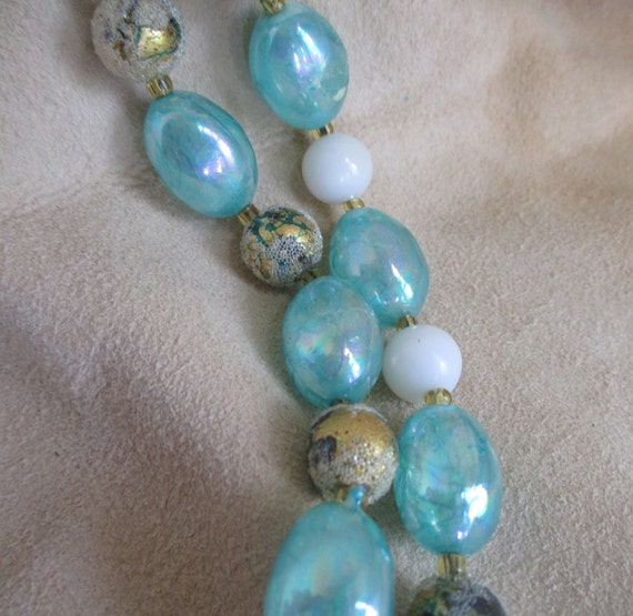 Unicorn Tears: Vintage Iridescent Double-strand n… - image 4