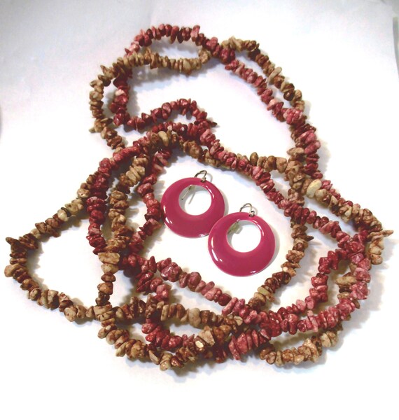 Raspberry Shell Chip Necklace & Enamel Earring Se… - image 1