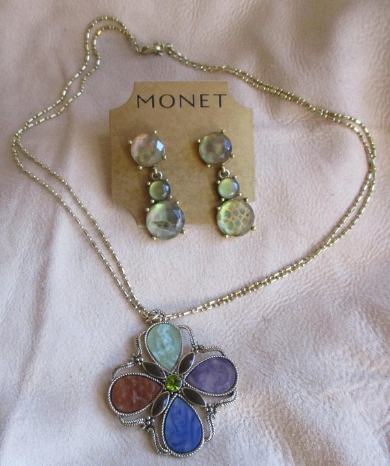 Monet Clover:  Vintage 2 pc set. Colorful stones … - image 2