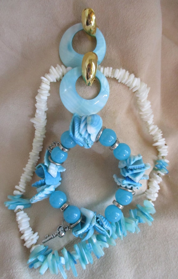 Aquatic Charm: 3 pc set; Shell Necklace, shell ea… - image 5