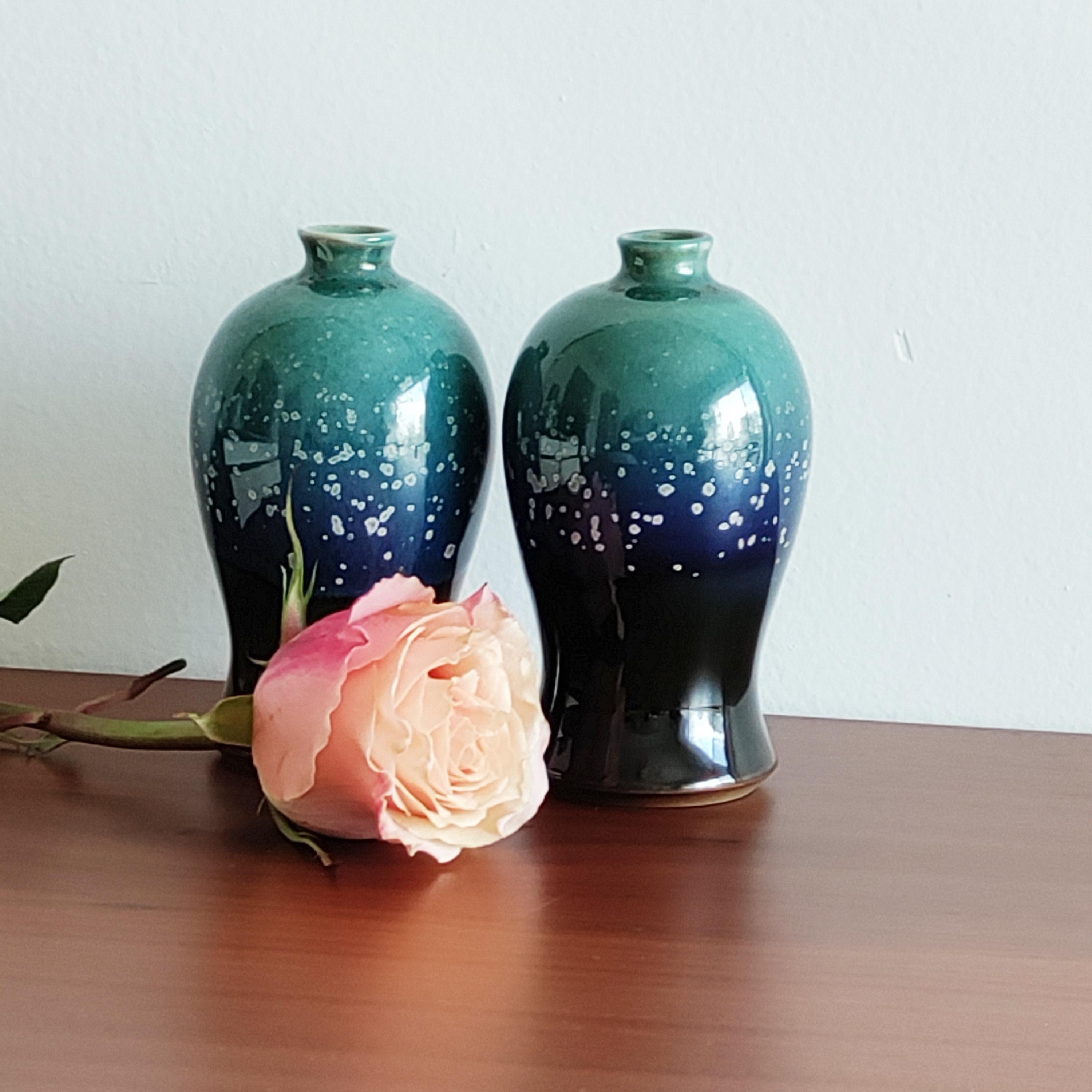 手作り陶器の花瓶2個セット – ギャラクシードリップ釉（ティール