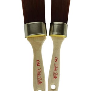 Oval Small | Dixie Belle | Synthetic Paint Brush | Great for laying down paint - furniture painting crafts