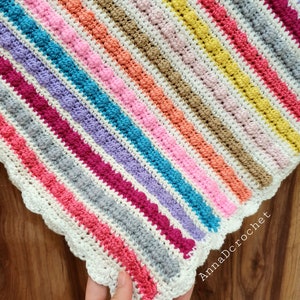 Colorful crochet baby blanket pattern.