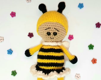 Crochet bee pattern. Pdf bee instructions.