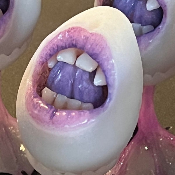 Handmade Hyperrealistic Silicone Egg – YolkMouth Grey Vampire