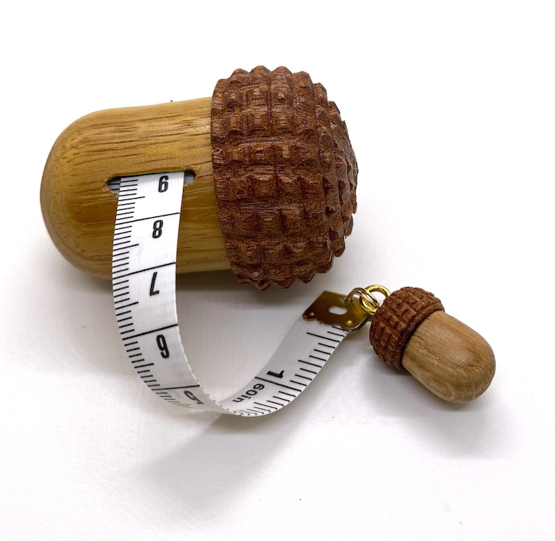 Tape measure winder image 1