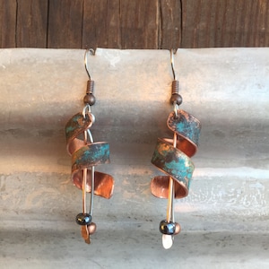 Copper earrings - Recycled Jewelry - Handmade copper Jewelry - patina jewelry - curly earrings - layered earrings - Dangling earrings