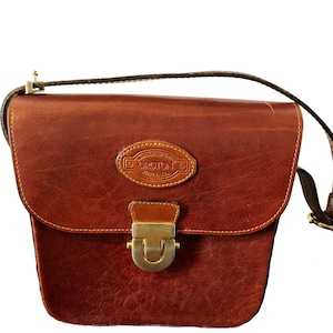 Oroton shoulder 2025 bags