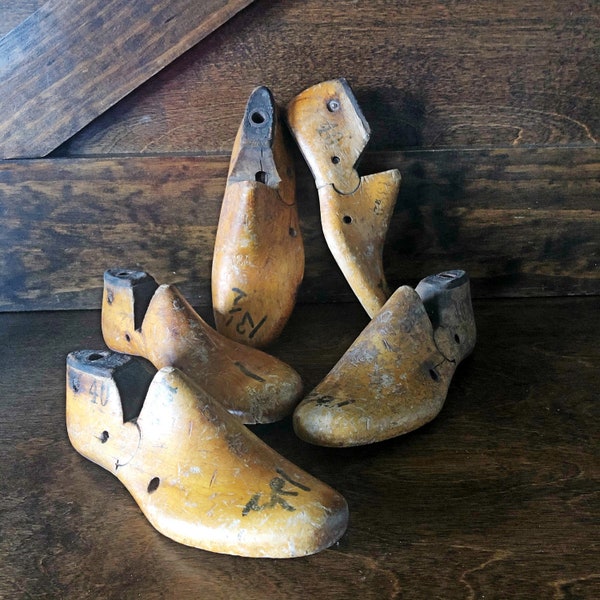 Antique shoe form, shoe last, child's sizes, cobbler shoe form, farmhouse decor, primitive home decor